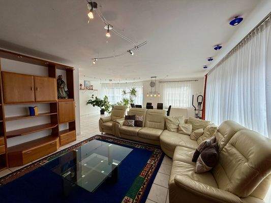 Wohn-/ Esszimmer - EG