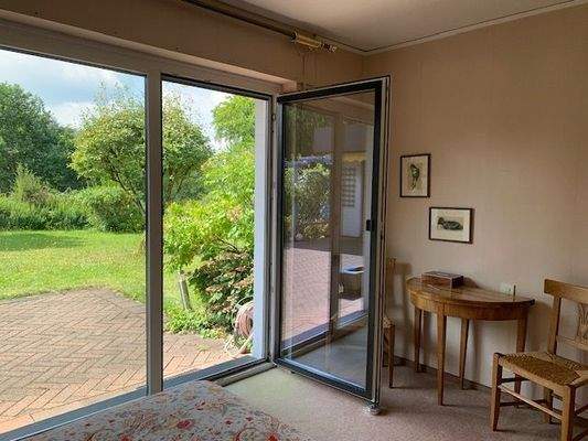 vom Bett auf die Terrasse.jpg