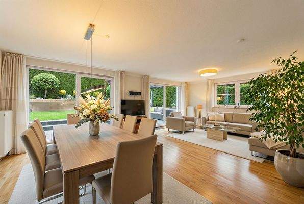 Wohn-Esszimmer (Möblierungsbeispiel)