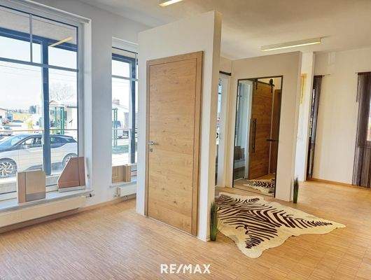 EG Verkäufsfläche Fenster