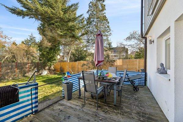 Terrasse und Garten Anbau