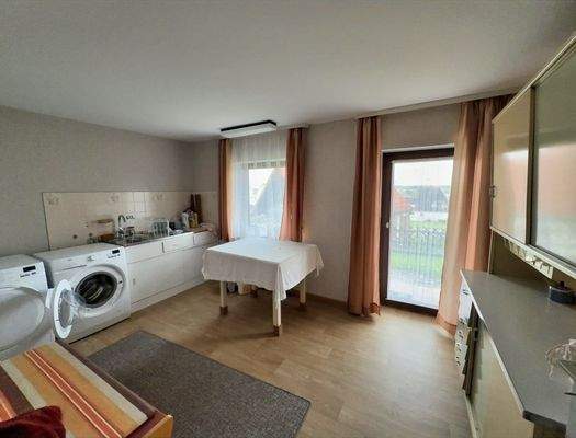 Hauswirtschaftsraum UG mit Ausgang Garten