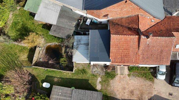 Grundstück mit Garten und Naturteich