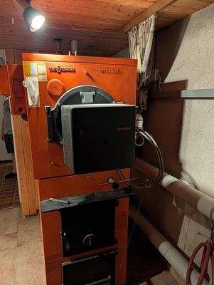 kombinierte Öl- und Holzheizung