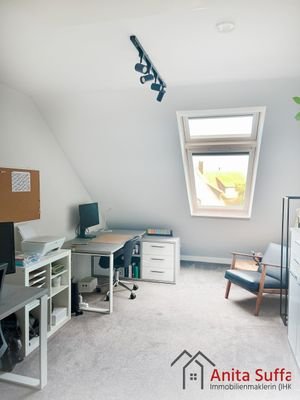 Büro/Kinderzimmer