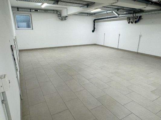 Kellerbereich (Ladestationen)