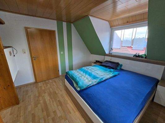Schlafzimmer 2 DG
