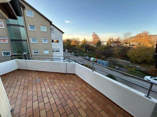 großer Sonnenbalkon