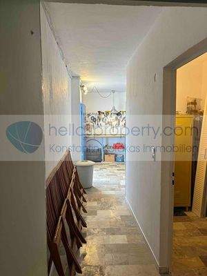 69. BASEMENT ROOMS & HEATING CELLAR