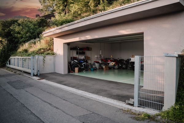 Exklusives Hanggrundstück
