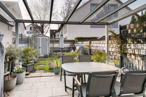 Überdachte Terrasse