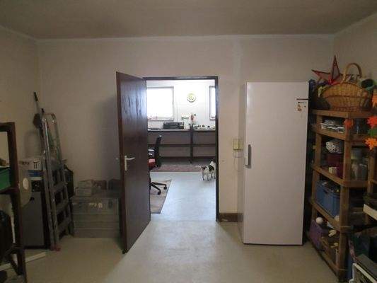 Speiseraum hinter Werksttat.JPG