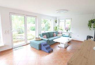Wohnzimmer im EG