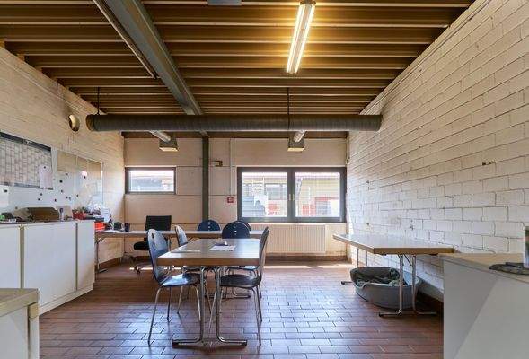 056_Halle Aufenthaltsraum.jpg