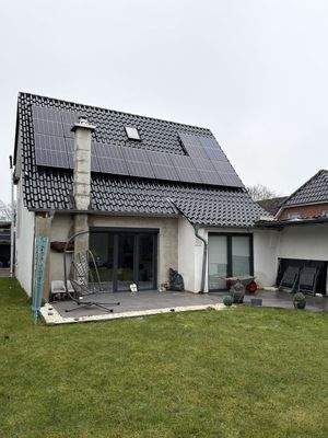 Hausansicht aus dem Garten