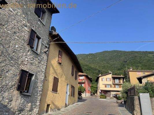 Ansicht Teil mit Ortsplatz