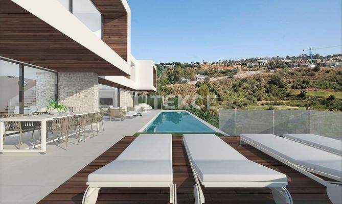 Golfside Villa in La Cala Golf in Mijas with Panoramic Views