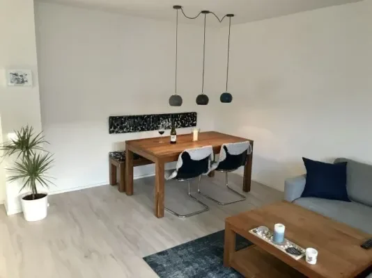 Wohnzimmer und Essbereich