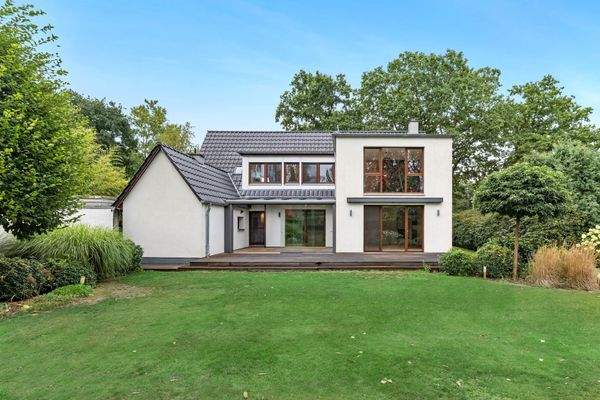 Blick aus dem Garten