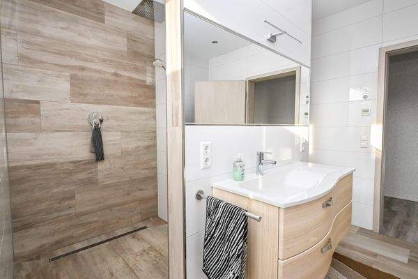 Badezimmer Erdgeschoss