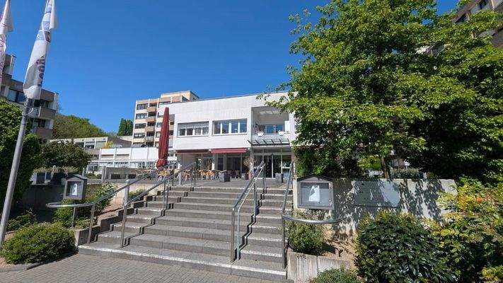 Haupteingang / Empfang