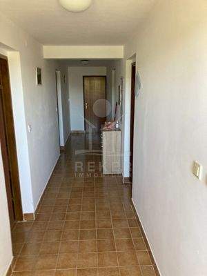 Acht Apartments komplettieren das Interieur