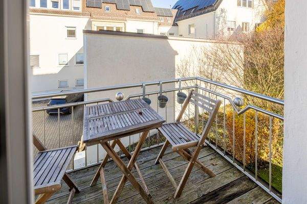 Balkon zu OG links
