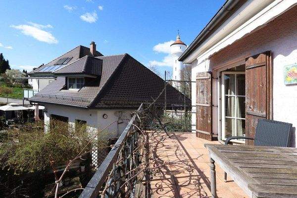 ... auf den sonnigen Balkon 