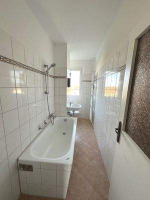 Badezimmer mit Wanne