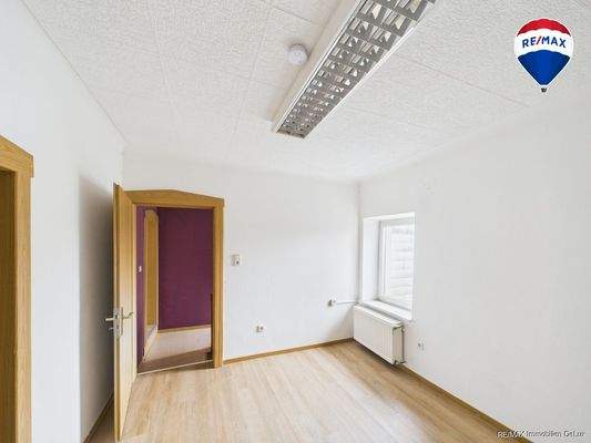 RE:MAX Immobilien DeLux Saarlouis-Roden Zimmer OG 2