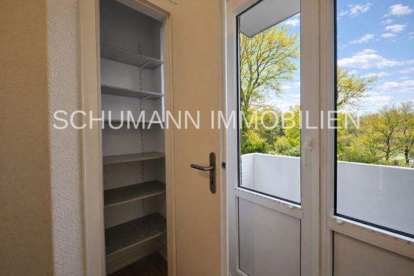 Praktische Abstellfläche in der Küche