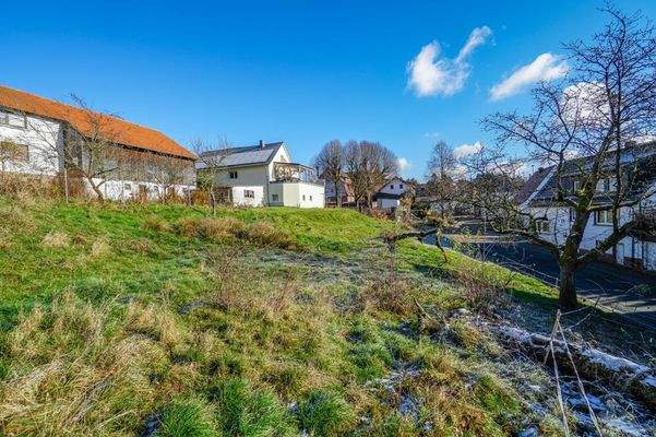 Grundstücksansicht von Südwesten