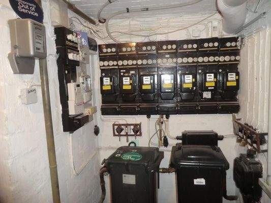 FW41-Elektro-Hausanschluss