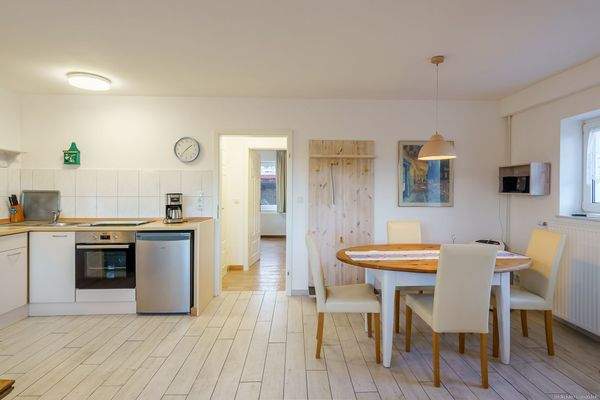 Pantry und Essbereich