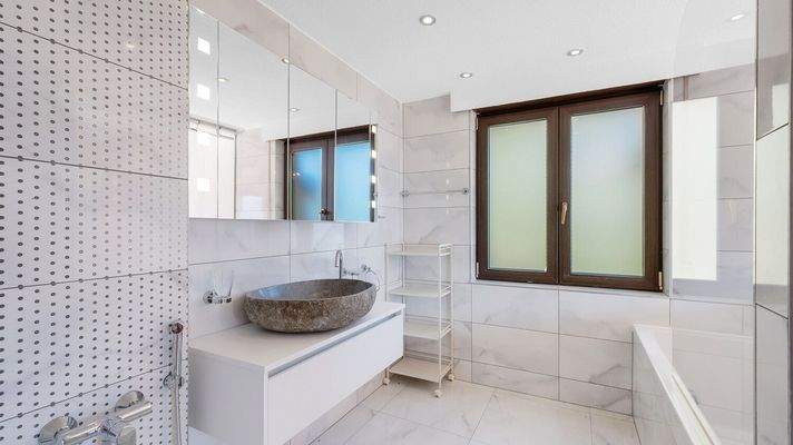 Ensuite- Bad am Zimmer 1 Splitlevel -1