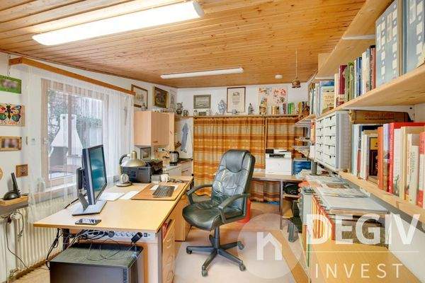 Büro im Nebengebäude