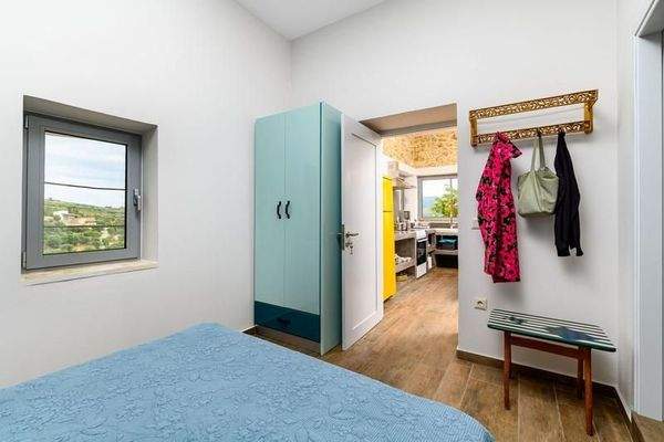 MIT VIDEO: Kreta, Sitia: Meisterhaft renoviertes Haus mit zwei Schlafzimmern in der Landschaft von Sitia