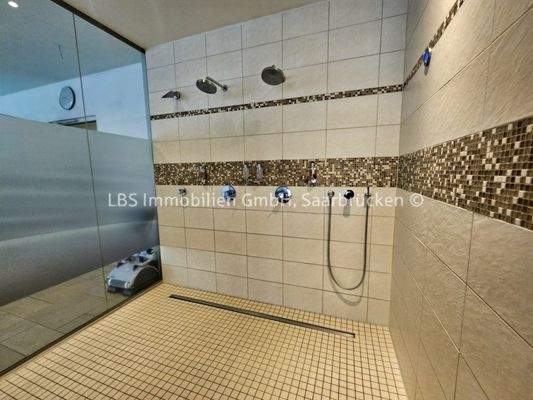 Dusche Wellnessbereich