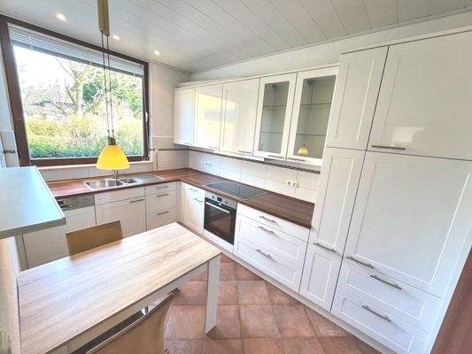 Ein Raum, der Kochen und Wohnen vereint