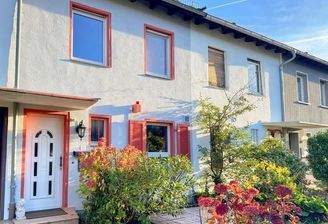 K265 Ansicht mit Vorgarten