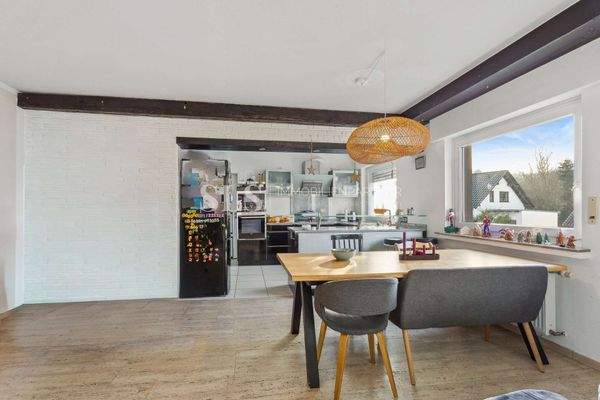 Wohn-Ess-Küchenbereich EG