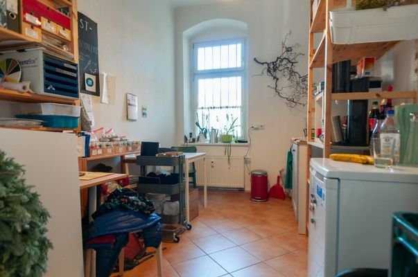Büro mit Anschluss für Teeküche