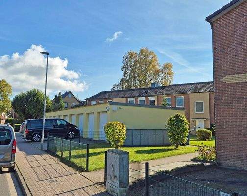 Garagen Vorderansicht