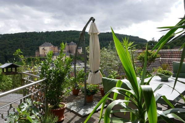 Schlossblick von der Terrasse