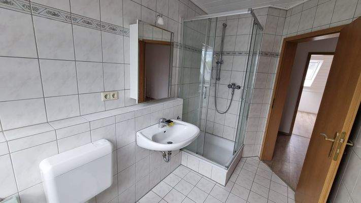 Badezimmer 2.jpg