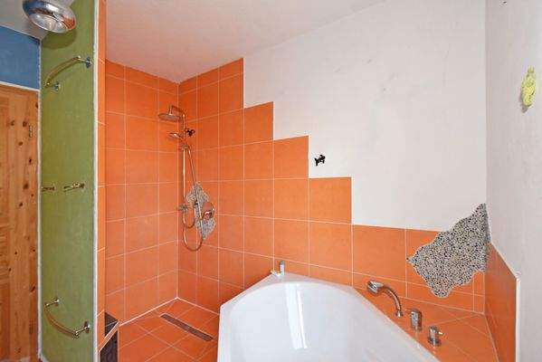 mit separater Dusche