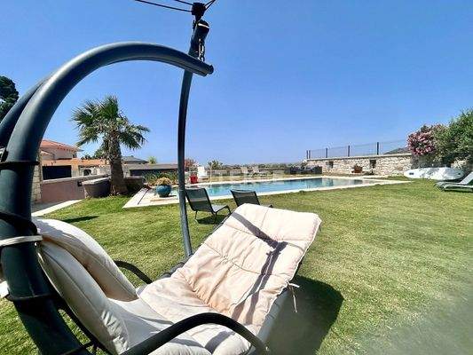 Detached Villa with Nature View and Swimming Pool in İzmir