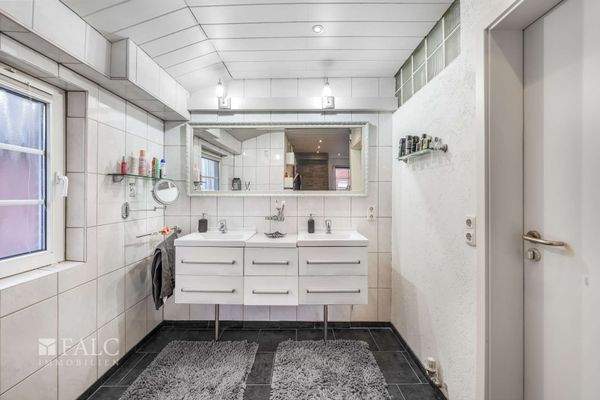 Badezimmer - Erdgeschoss