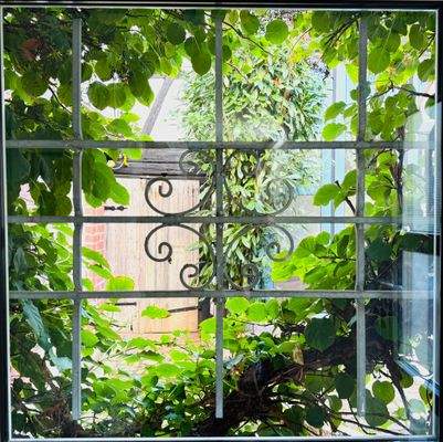 Aussicht Vorderhaus in den Hof.jpg