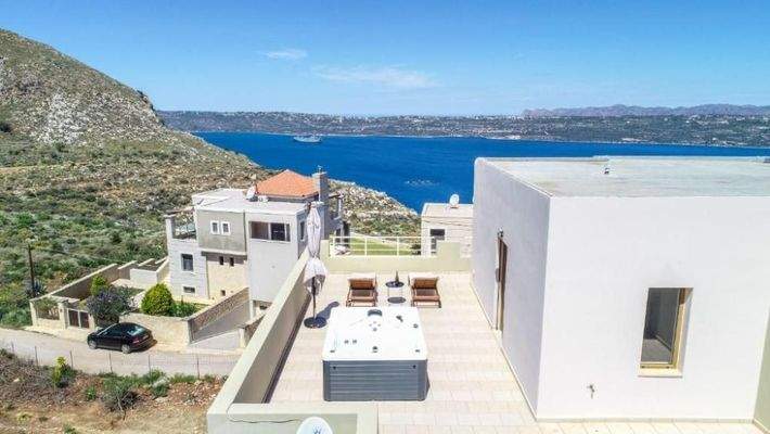 Kreta, Megala Chorafia: Villa mit Meerblick und separatem Apartment zu verkaufen